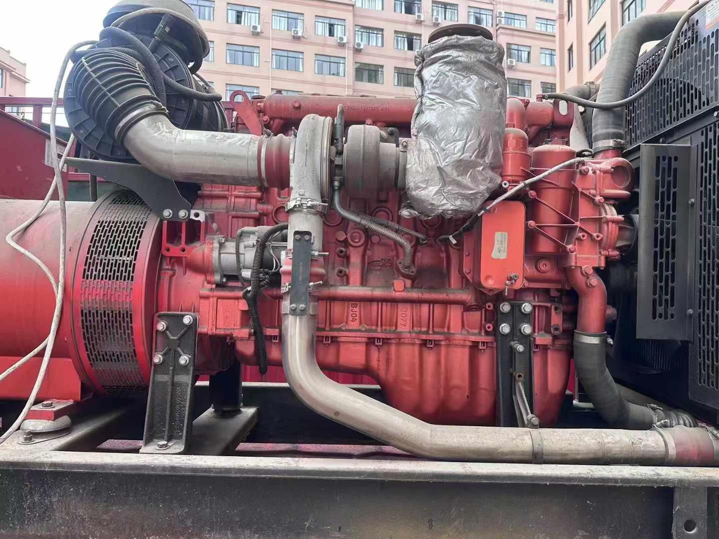 金山如何选择适合 600kW 柴油发电机组的过载保护器？
