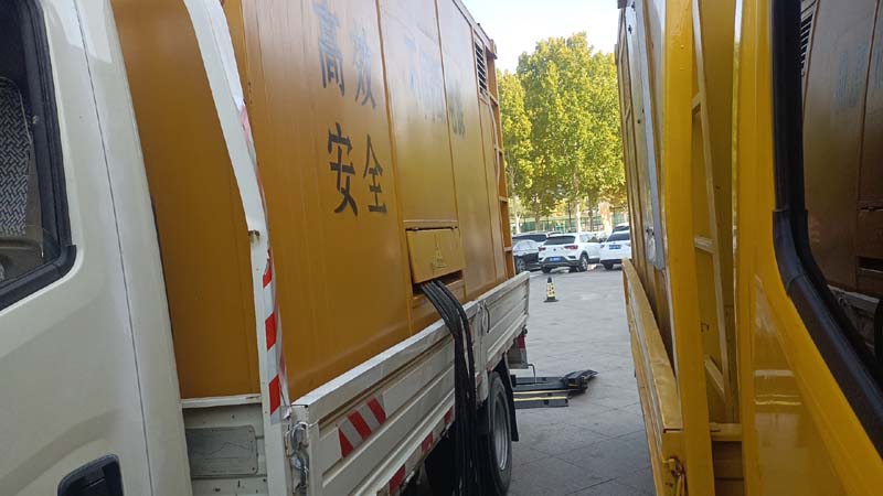 金山如何判断柴油发电机组和UPS电源的切换时间是否符合要求？