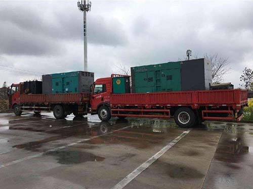 金山涂抹密封胶后，需要等待多长时间才能安装水冷式机油散热器密封件？